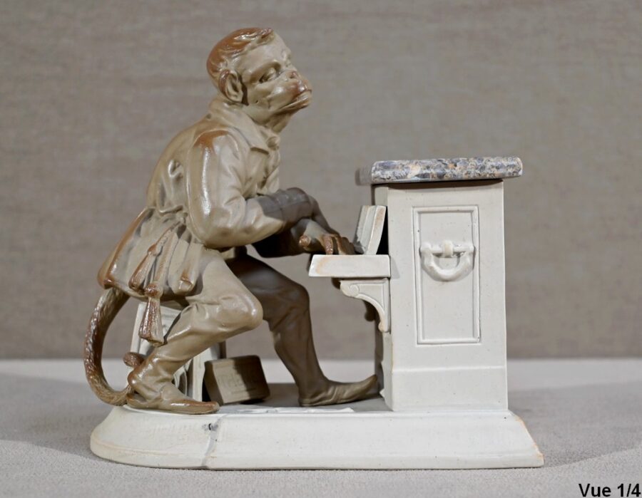 Pot à Tabac en Biscuit et Grès « Singe Mélomane », Manufacture Sarreguemines – Fin XIXe – Image 5