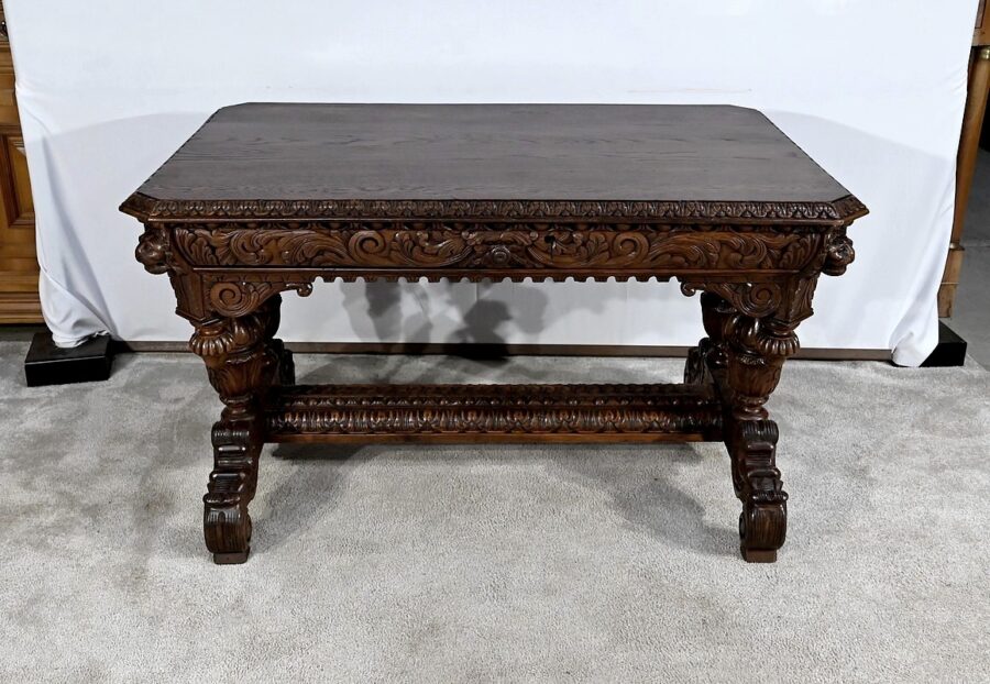 Table Bureau en Chêne, goût Renaissance Gothique – Fin XIXe