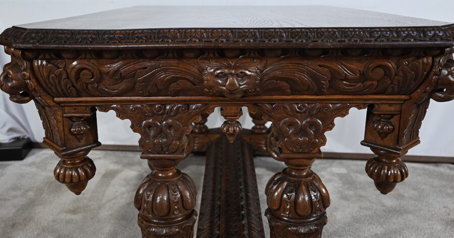 Table Bureau en Chêne, goût Renaissance Gothique – Fin XIXe – Image 16