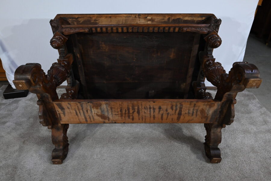 Table Bureau en Chêne, goût Renaissance Gothique – Fin XIXe – Image 24