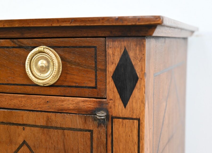 Petit Meuble de Salon en Noyer, style Transition Louis XVI / Directoire – 1ère Partie XIXe – Image 10