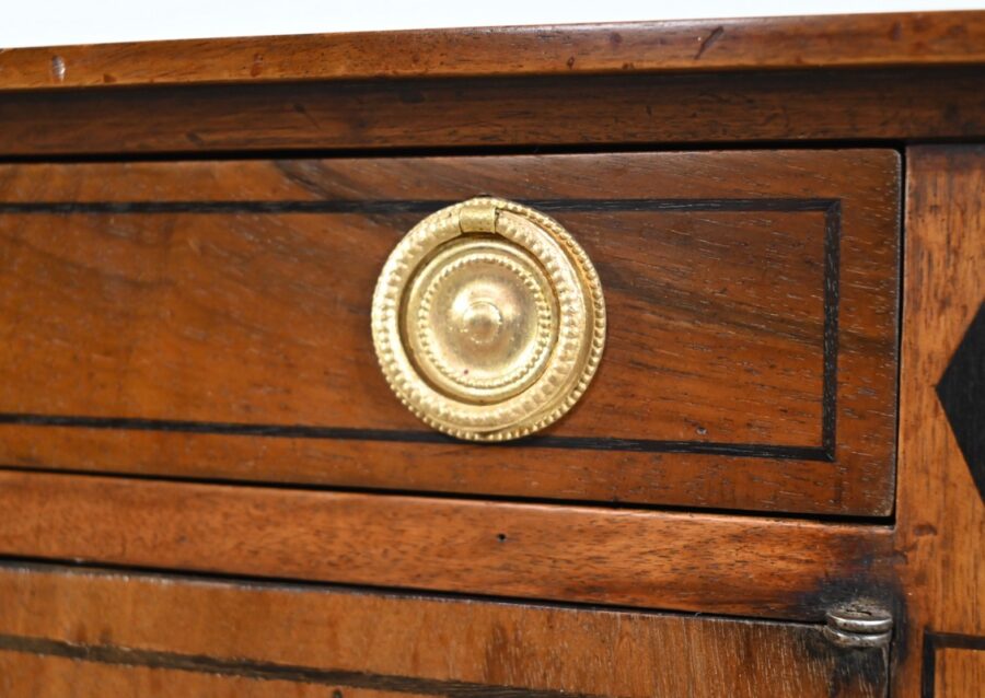 Petit Meuble de Salon en Noyer, style Transition Louis XVI / Directoire – 1ère Partie XIXe – Image 11