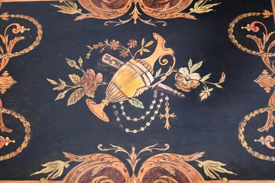 Petite Table en Poirier Noirci et Loupe de Thuya, style Louis XVI, époque Napoléon III – Milieu XIXe – Image 7