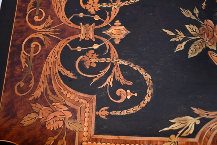 Petite Table en Poirier Noirci et Loupe de Thuya, style Louis XVI, époque Napoléon III – Milieu XIXe – Image 8