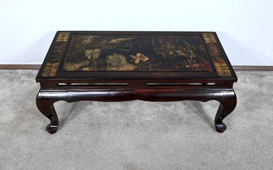Table Basse en Bois Laqué, Chine – 1960