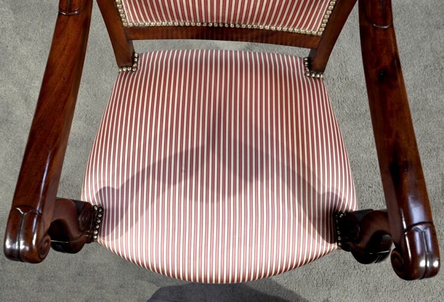 Fauteuil en Acajou de Cuba massif, époque Restauration – Début XIXe – Image 10