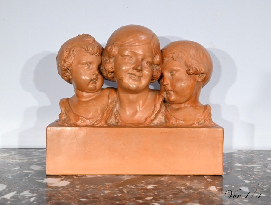 Groupe en Terre Cuite patinée, « Mère et ses enfants », signé P. Dumont, Art Déco - 1920 – Image 4