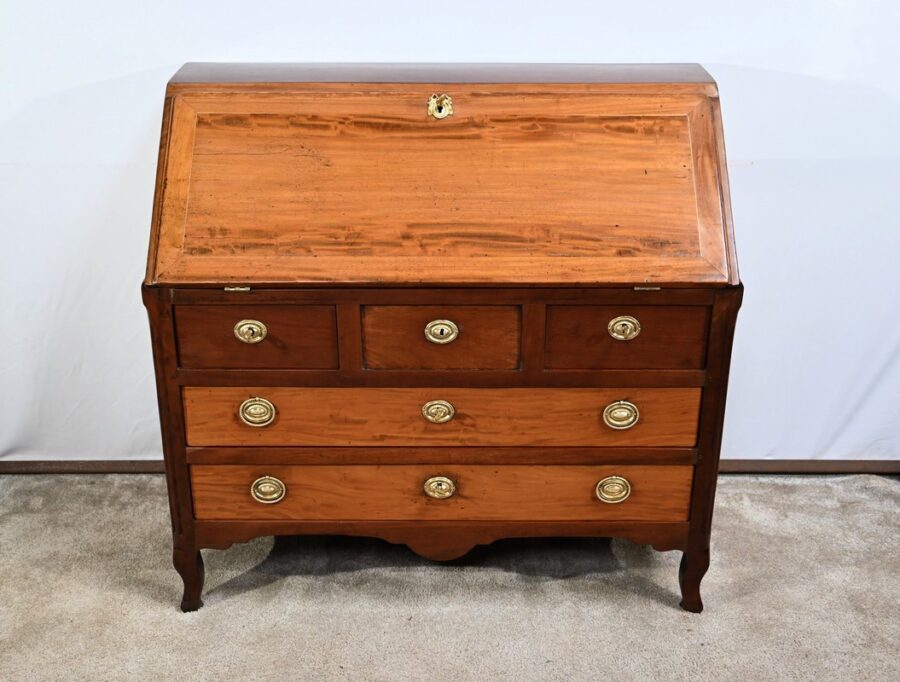 Commode Scriban de Port en Acajou de Saint Martin et de Cuba, époque Louis XV – XVIIIe – Image 2