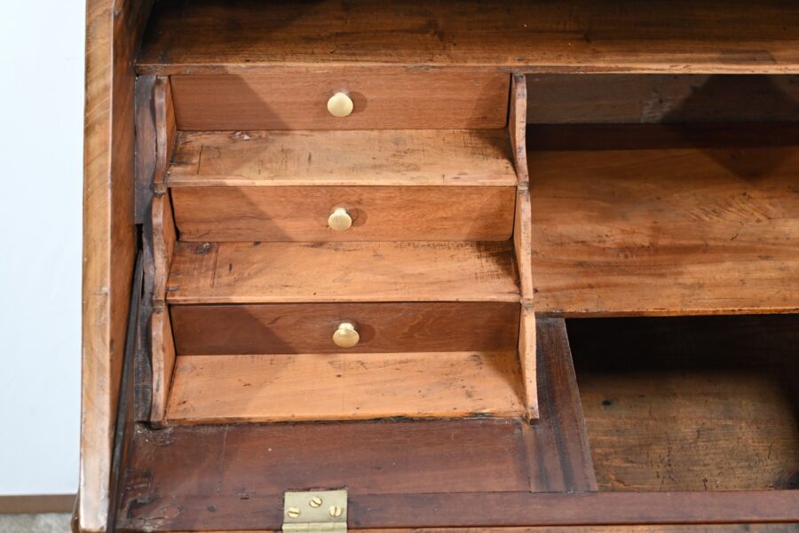 Commode Scriban de Port en Acajou de Saint Martin et de Cuba, époque Louis XV – XVIIIe – Image 28