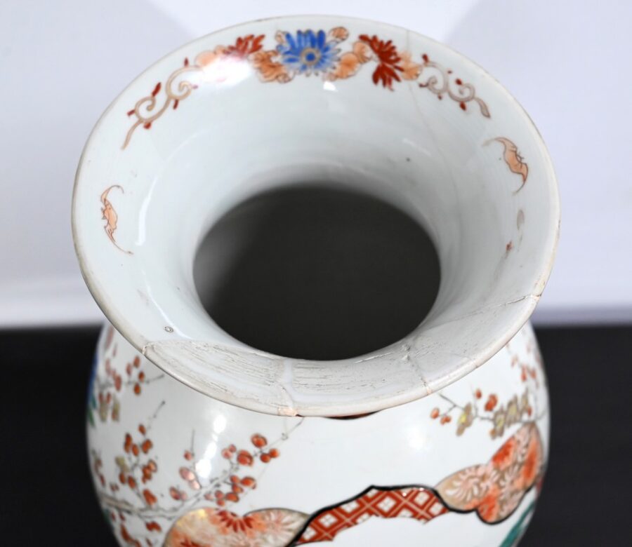 Grand Vase en Porcelaine Japonaise – Fin XIXe – Image 4