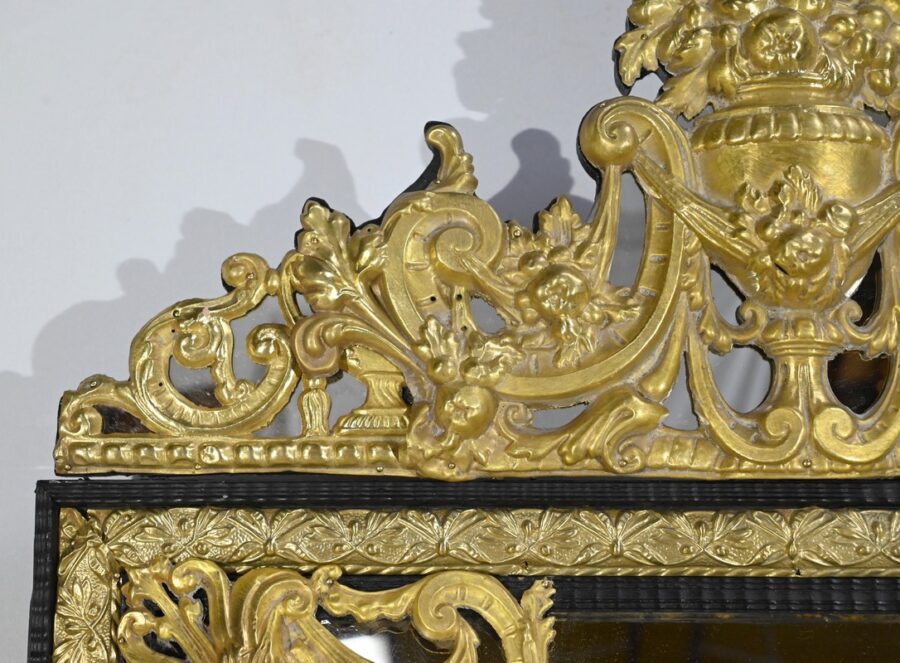 Miroir à Parcloses en Laiton, époque Napoléon III – Milieu XIXe – Image 7