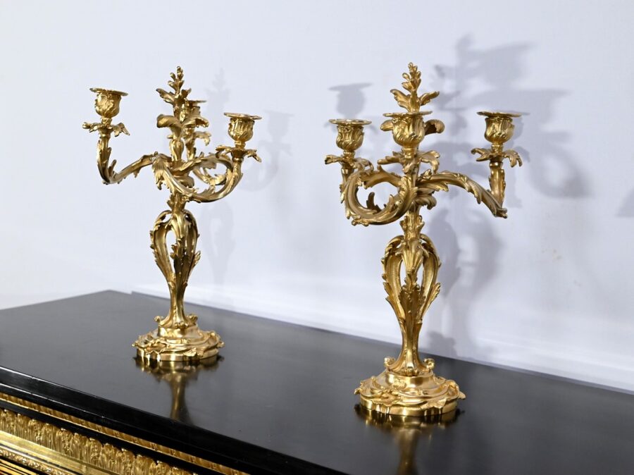 Paire de Candélabres en Bronze Doré, style Louis XV – Fin XIXe – Image 3