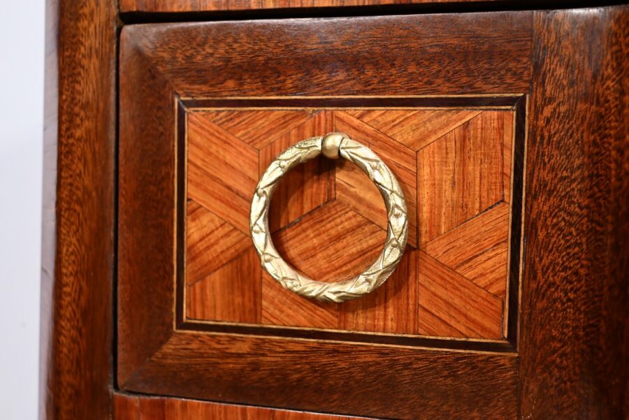 Petite Commode en Bois de Rose et Acajou, Transition Louis XV/Louis XVI - 2ème Partie XIXe – Image 13