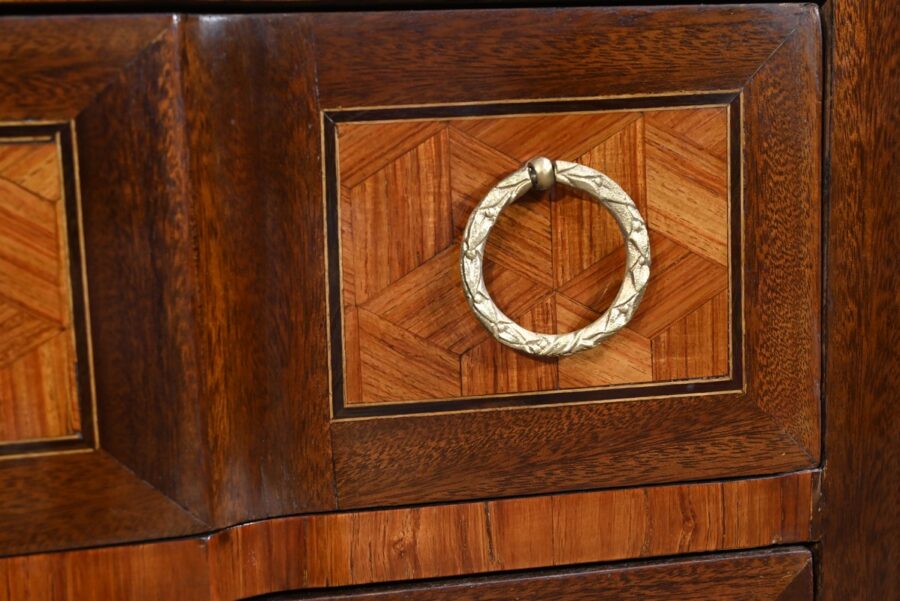 Petite Commode en Bois de Rose et Acajou, Transition Louis XV/Louis XVI - 2ème Partie XIXe – Image 15