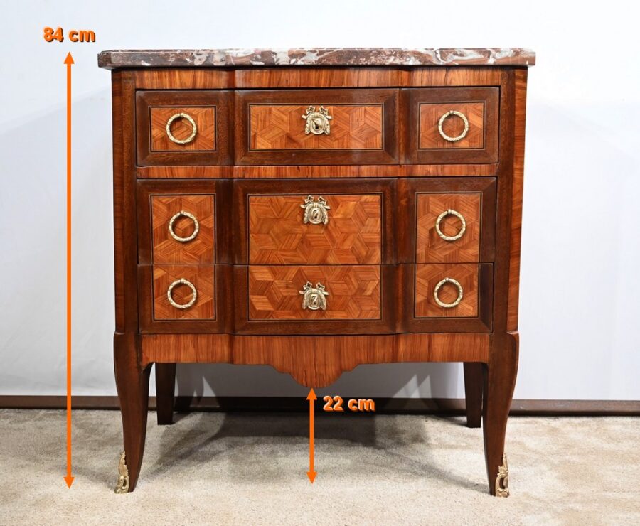 Petite Commode en Bois de Rose et Acajou, Transition Louis XV/Louis XVI - 2ème Partie XIXe – Image 26
