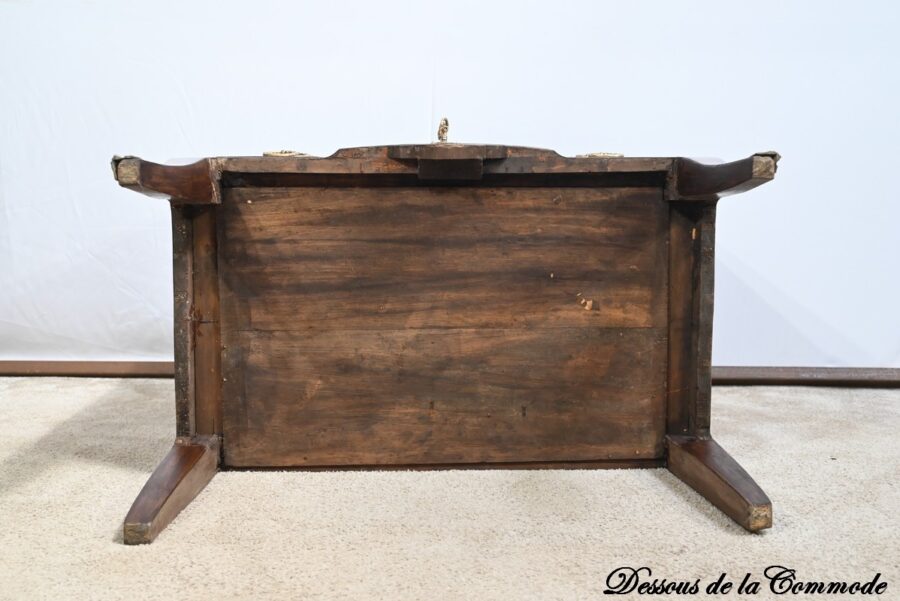 Petite Commode en Bois de Rose et Acajou, Transition Louis XV/Louis XVI - 2ème Partie XIXe – Image 31