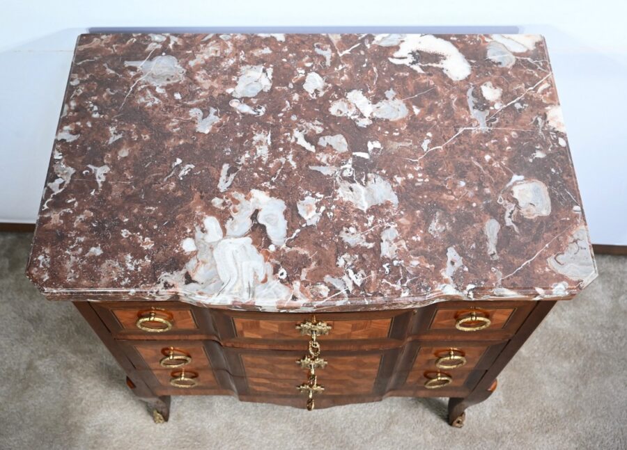 Petite Commode en Bois de Rose et Acajou, Transition Louis XV/Louis XVI - 2ème Partie XIXe – Image 6