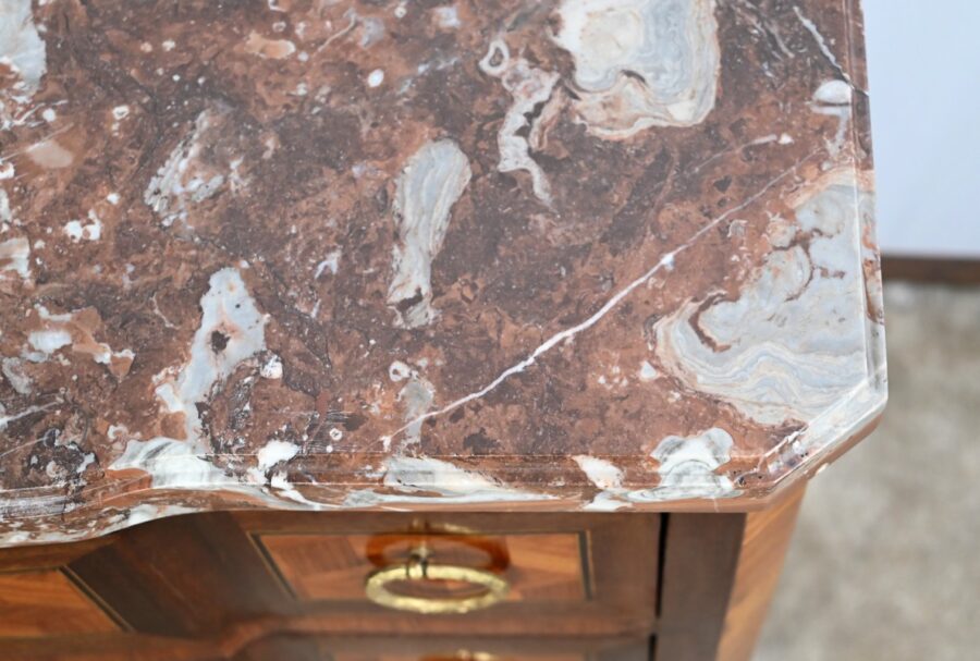 Petite Commode en Bois de Rose et Acajou, Transition Louis XV/Louis XVI - 2ème Partie XIXe – Image 8