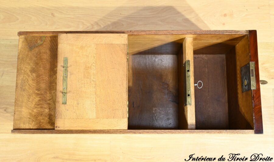 Important Bureau de Propriété en Ronce d’Acajou, époque Restauration – Début XIXe – Image 26