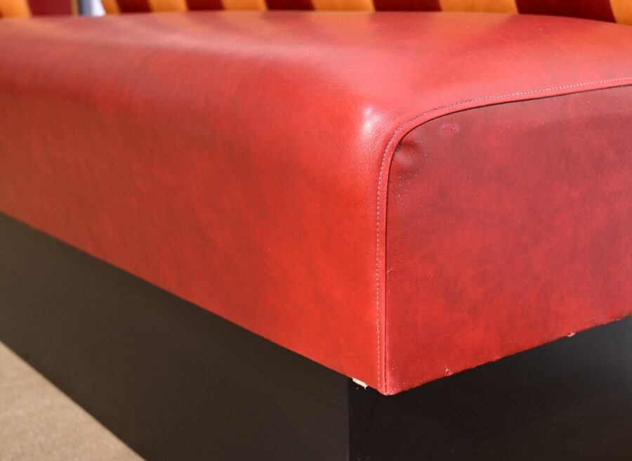 Paire de Banquette de Bistrot en Simili Cuir – 1970 – Image 13