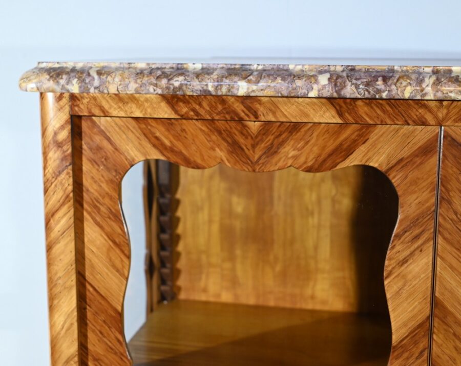 Petite Vitrine en Bois de Rose, style Louis XV – Début XXe – Image 9