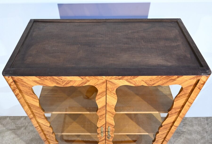 Petite Vitrine en Bois de Rose, style Louis XV – Début XXe – Image 28