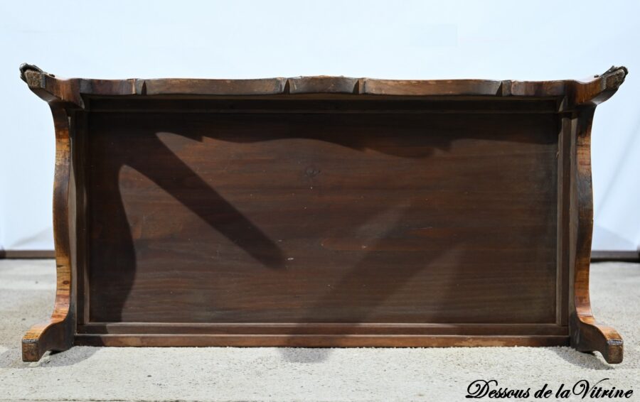 Petite Vitrine en Bois de Rose, style Louis XV – Début XXe – Image 30