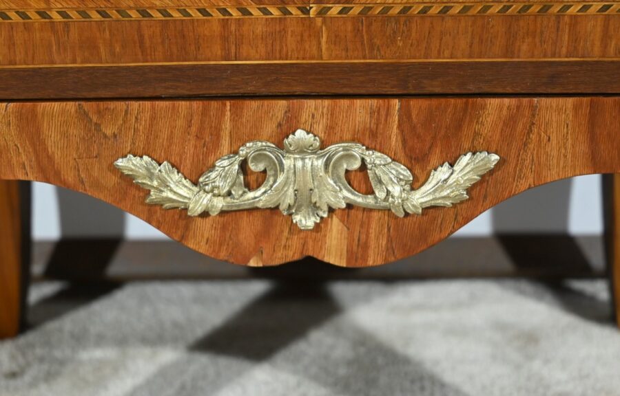 Petite Vitrine en Bois de Rose, style Transition Louis XV / Louis XVI – Début XXe – Image 16