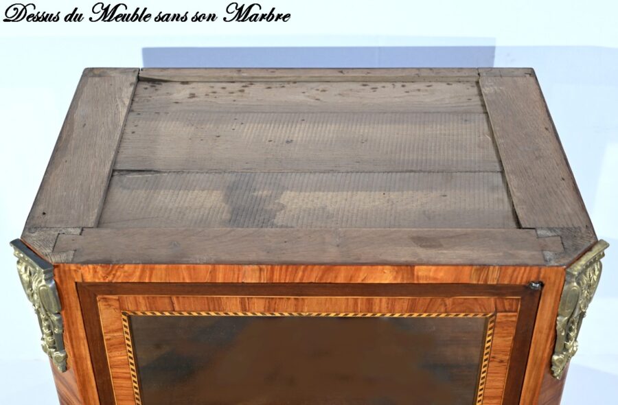 Petite Vitrine en Bois de Rose, style Transition Louis XV / Louis XVI – Début XXe – Image 37