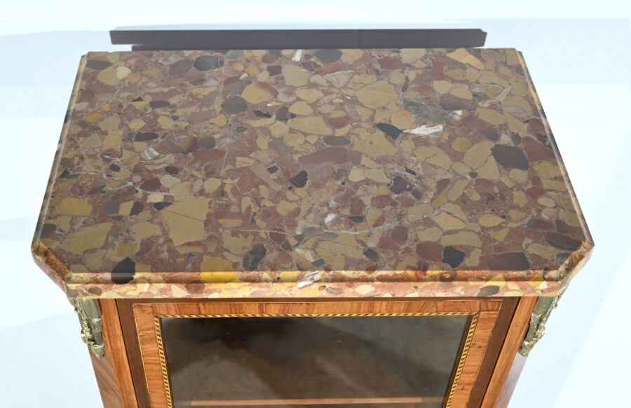 Petite Vitrine en Bois de Rose, style Transition Louis XV / Louis XVI – Début XXe – Image 6