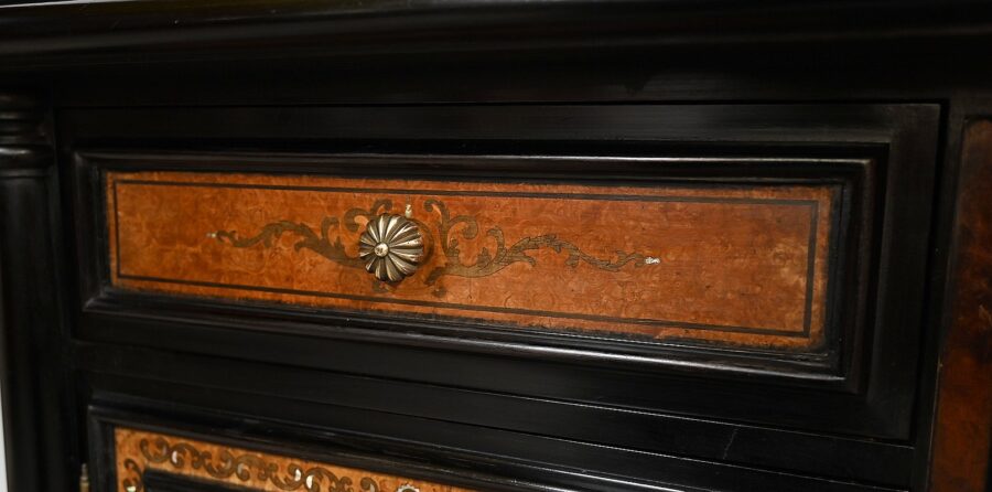 Petit Buffet Deux-Corps en Bois Noirci et Loupe de Thuya, estampillé Gordóvil, goût Renaissance, Espagne – Début XXe – Image 16