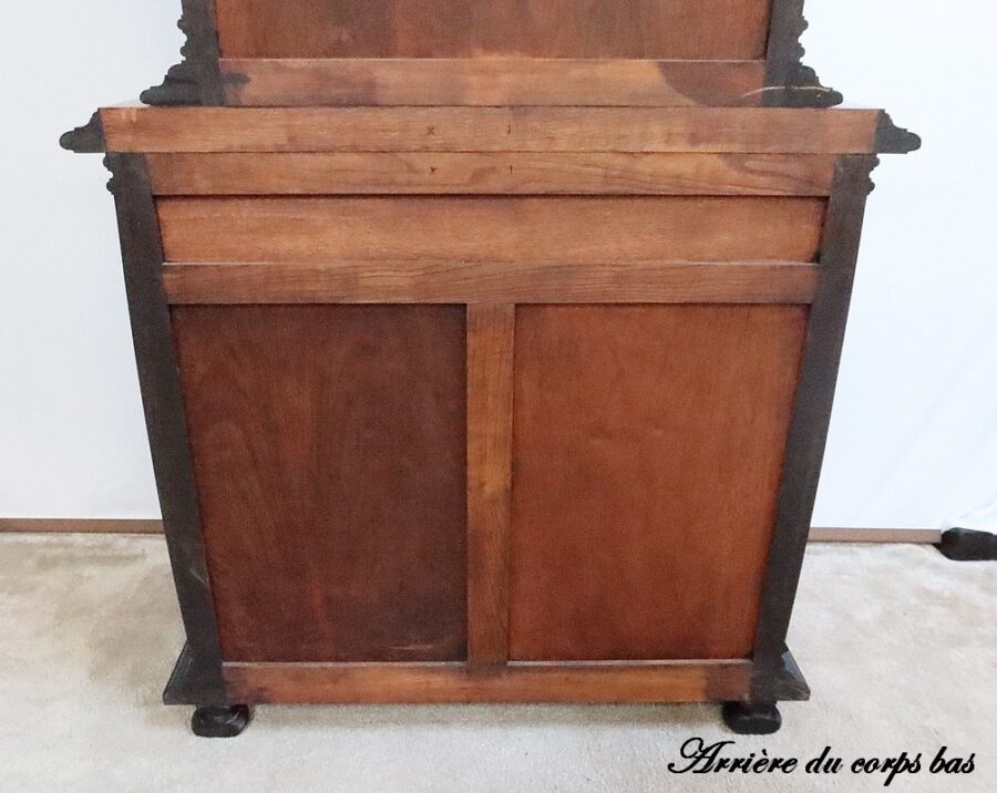 Petit Buffet Deux-Corps en Bois Noirci et Loupe de Thuya, estampillé Gordóvil, goût Renaissance, Espagne – Début XXe – Image 52