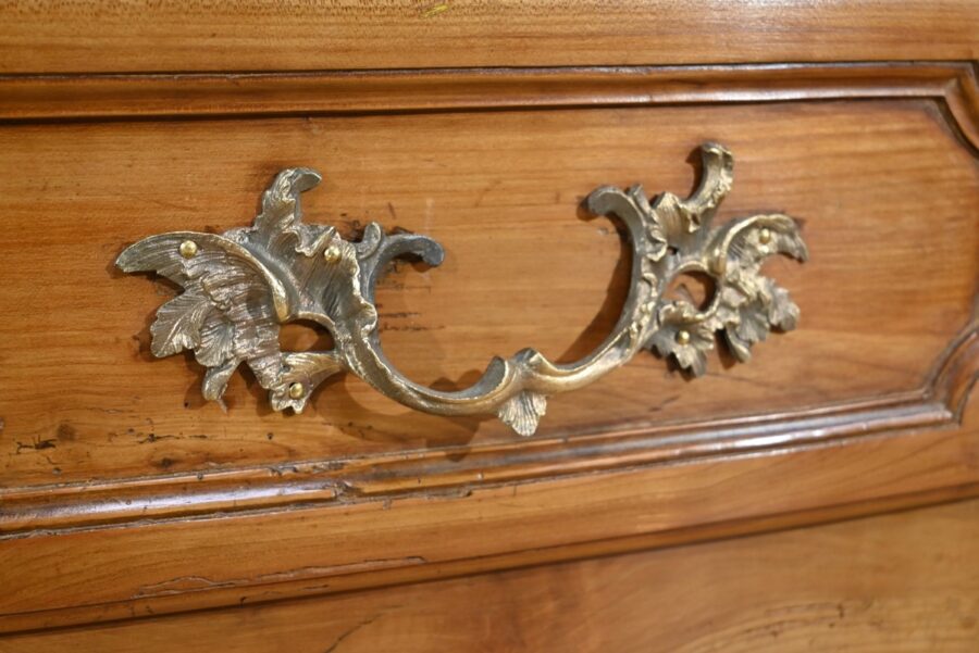 Commode en Merisier Massif, époque Transition Louis XIV / Régence – Début XVIIIe – Image 11