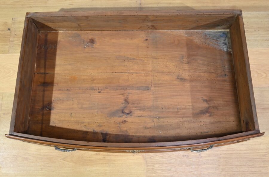 Commode en Merisier Massif, époque Transition Louis XIV / Régence – Début XVIIIe – Image 22