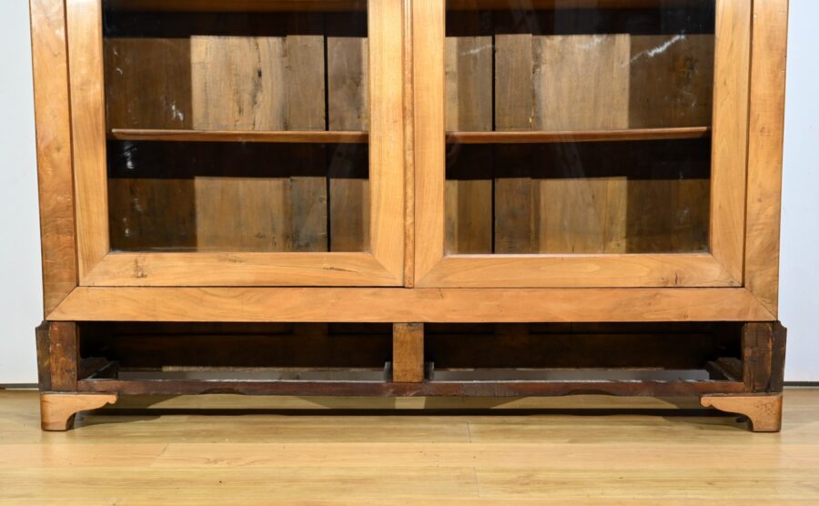Importante Bibliothèque de Propriété en Noyer, époque Restauration – Début XIXe – Image 22