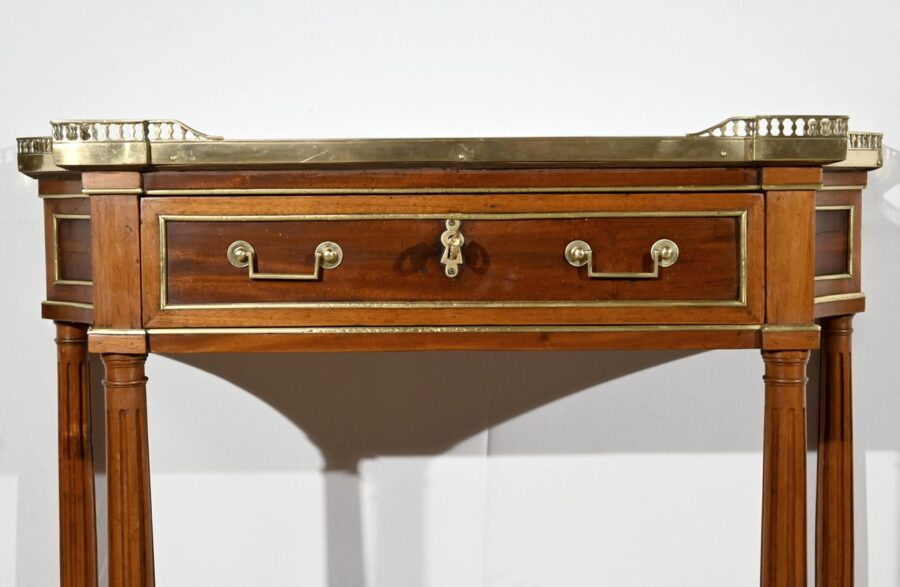 Petite Console en Acajou, époque Louis XVI – Fin XVIIIe – Image 8