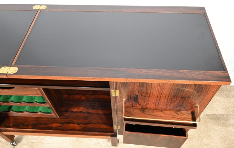 Bar Scandinave à Roulettes en Palissandre de Rio, signé Torbjørn Afdal pour Bruksbo – 1960 – Image 35