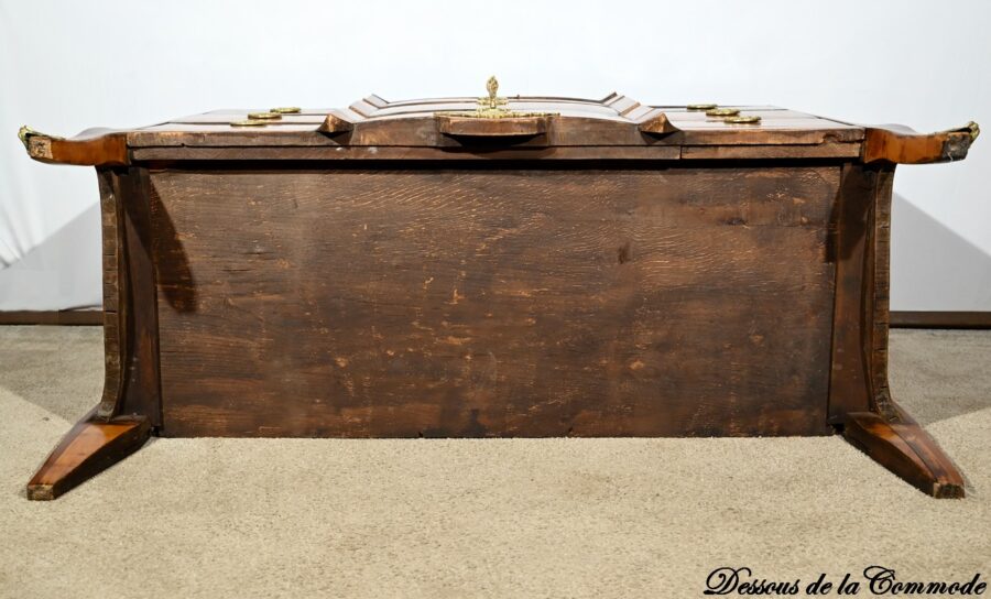 Commode en Bois de Rose et Acajou, style Transition Louis XV / Louis XVI – Fin XIXe – Image 43