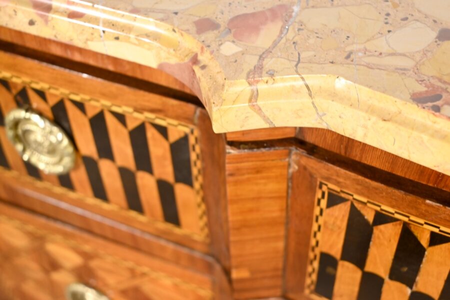 Commode en Bois de Rose et Acajou, style Transition Louis XV / Louis XVI – Fin XIXe – Image 7