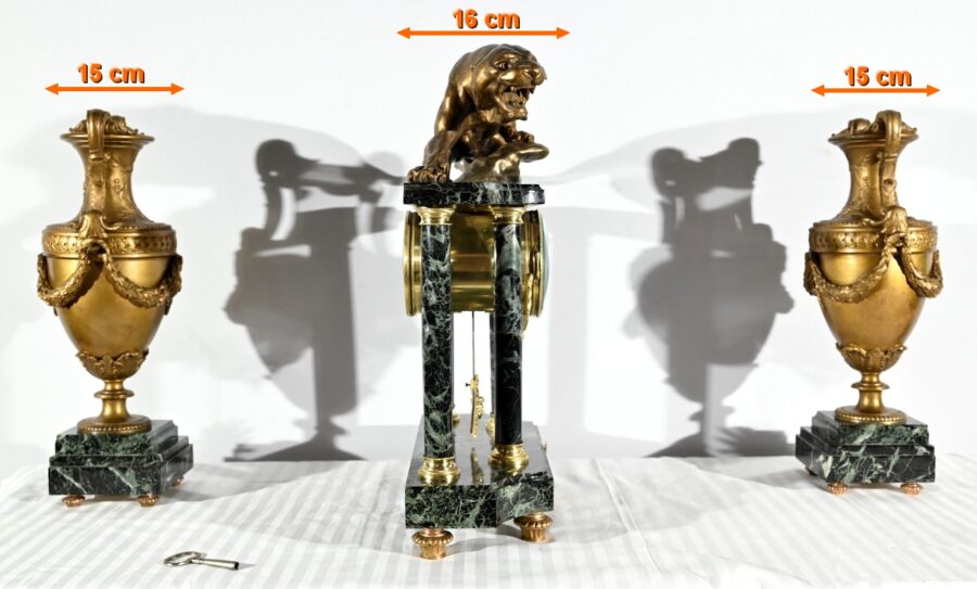 Importante Garniture de Cheminée en Régule et Marbre – Fin XIXe – Image 36