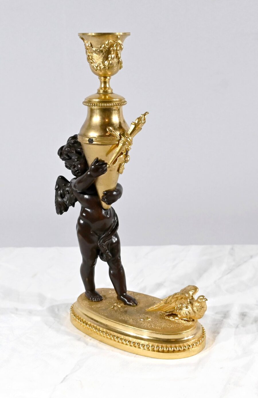 Bougeoir en Bronze « L’Amour aux yeux bandés », signé Ferville Suan – Fin XIXe – Image 2