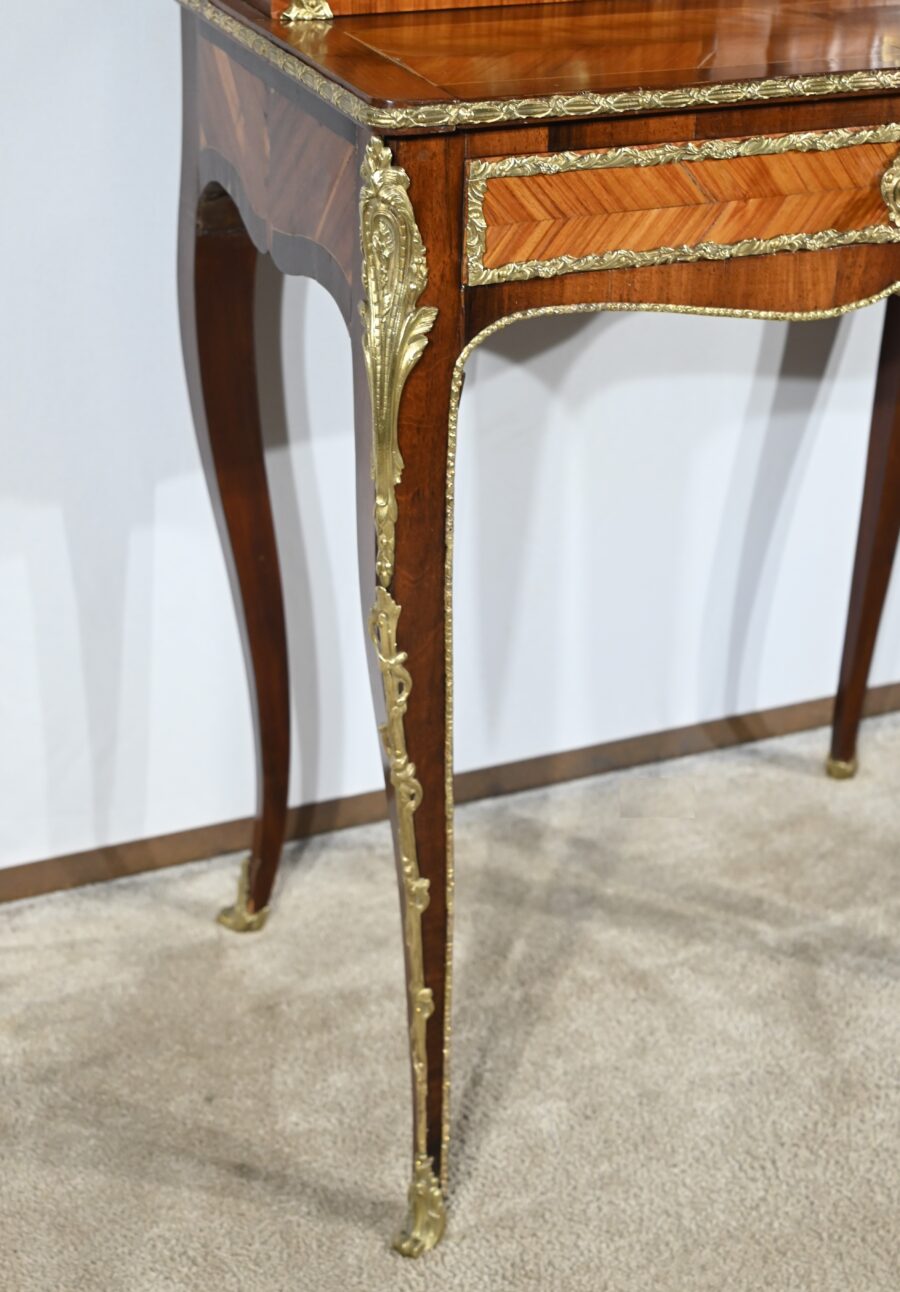 Petit Bonheur du Jour en Bois de Rose, style Louis XV – Milieu XIXe – Image 21