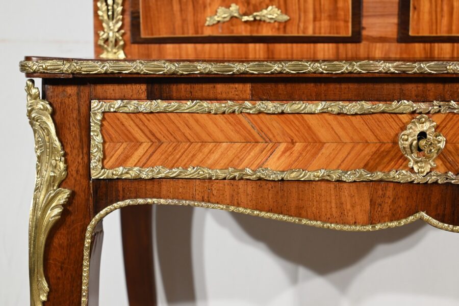 Petit Bonheur du Jour en Bois de Rose, style Louis XV – Milieu XIXe – Image 22