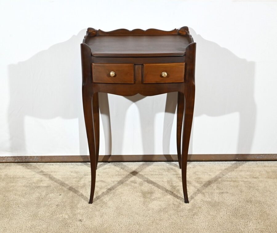 Petite Table de Salon en Noyer, style Louis XV – 1ère Partie XXe