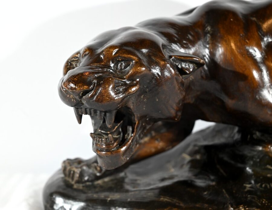 Sculpture en Terre Cuite Patinée « Tigre à l’Affût », signée T.Cartier – Début XXe – Image 6