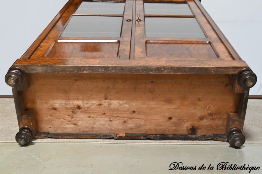 Bibliothèque en Ronce de Noyer, époque Restauration – Début XIXe – Image 28