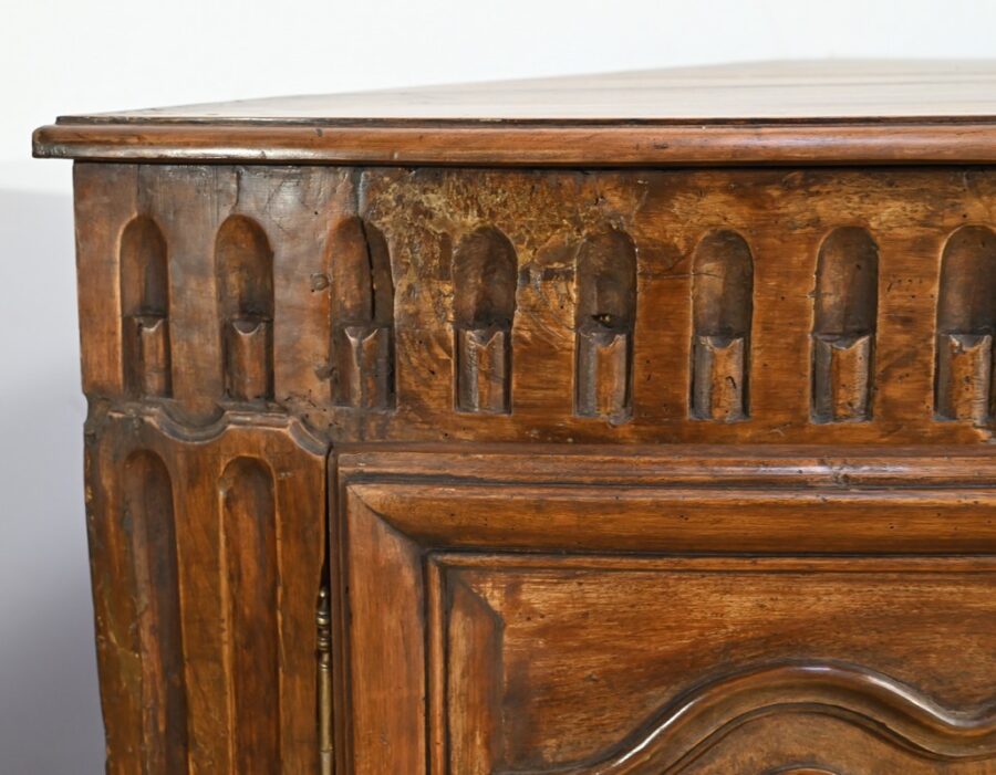 Paire d’Importantes Encoignures de Propriété en Noyer, style Régence – XVIIIe – Image 10