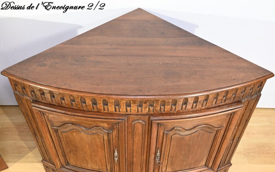 Paire d’Importantes Encoignures de Propriété en Noyer, style Régence – XVIIIe – Image 6