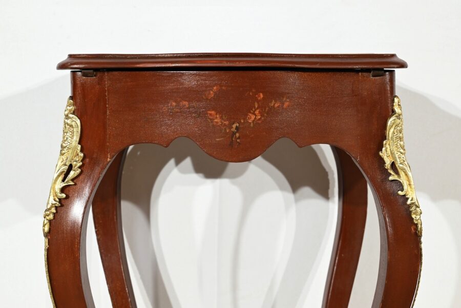 Petite Table à Ouvrage en Bois Laqué, style Louis XV – Fin XIXe – Image 20