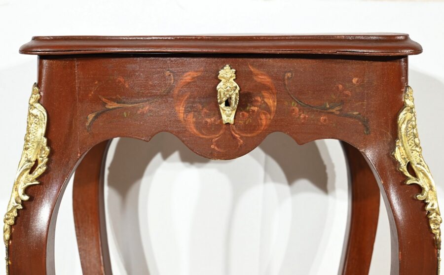 Petite Table à Ouvrage en Bois Laqué, style Louis XV – Fin XIXe – Image 8